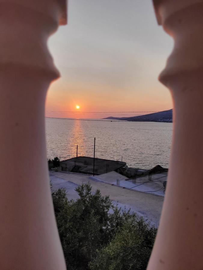 Vila Sulozeqi Lägenhet Sarandë Exteriör bild